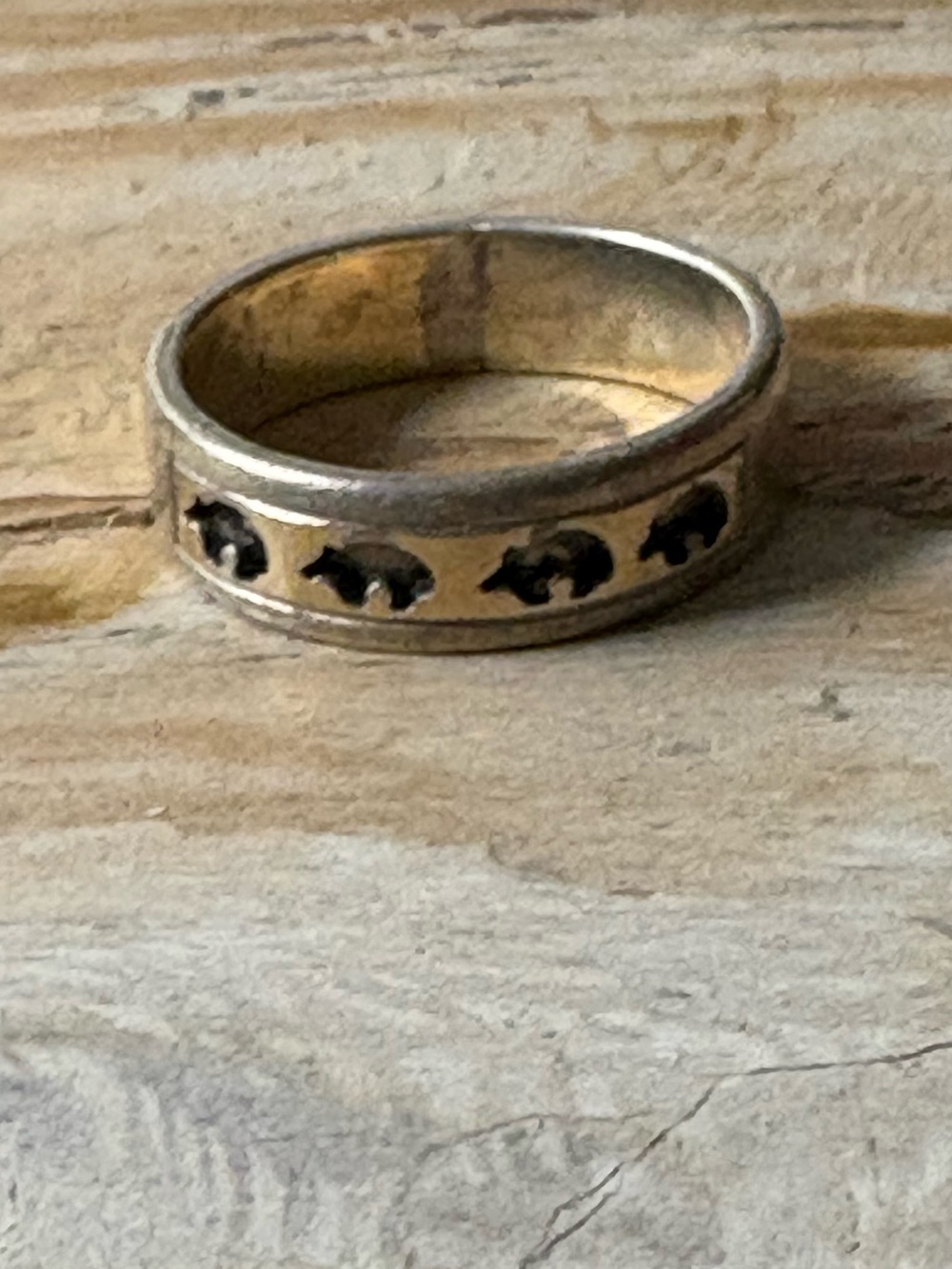 Sterling Silver Vintage Zuni Bear Band Ring